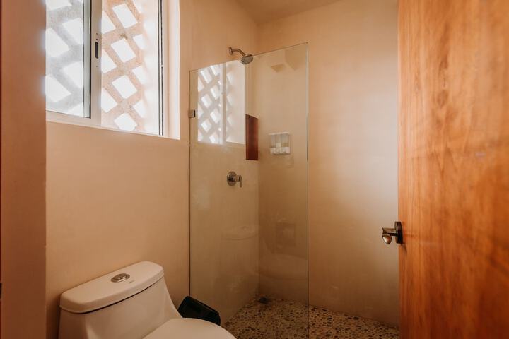 Room 25 of 39