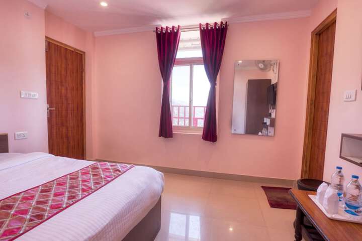Room 15 of 64