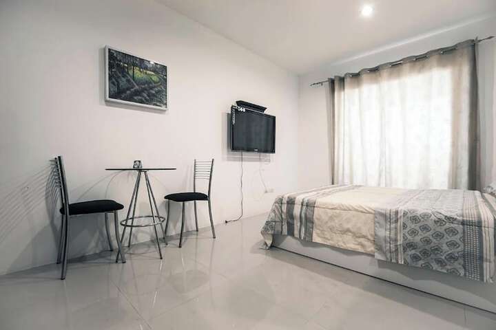 Room 35 of 59