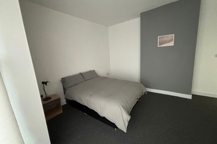 Room 37 of 93