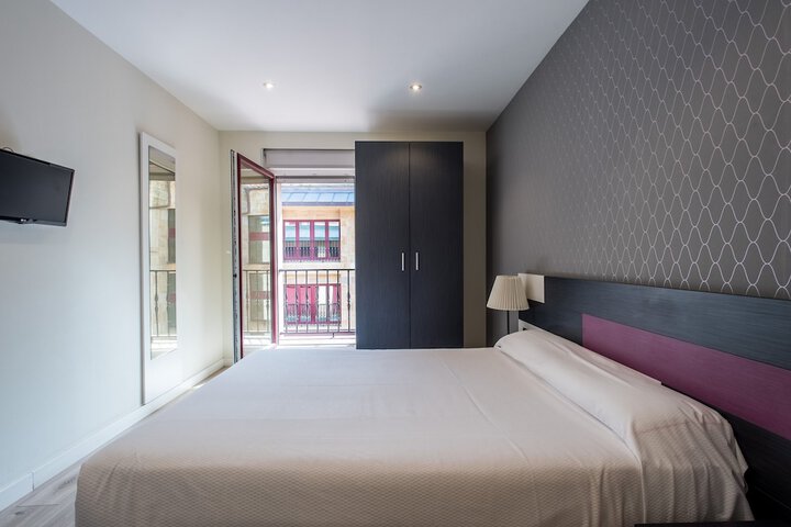 Room 3 of 22