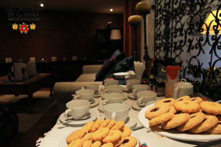 Breakfast/Coffee Service 39 of 63