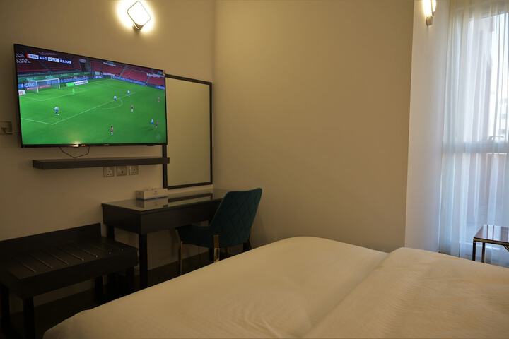 Room 4 of 26
