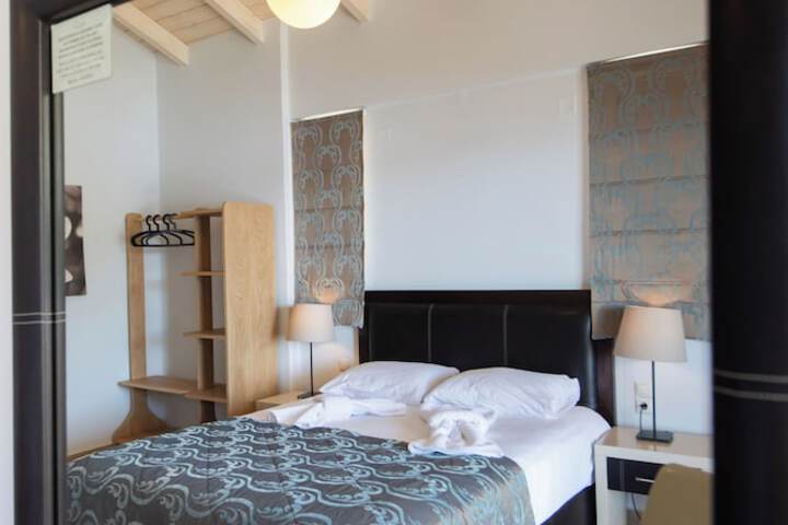 Room 7 of 45