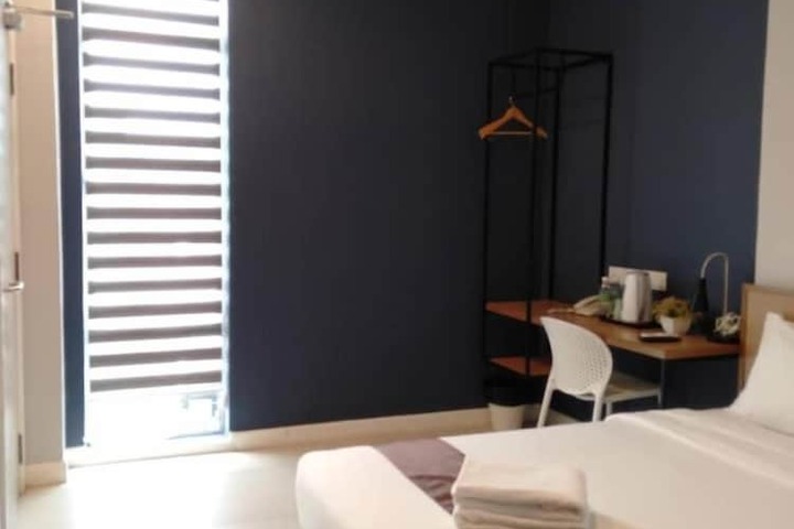 Room 16 of 63