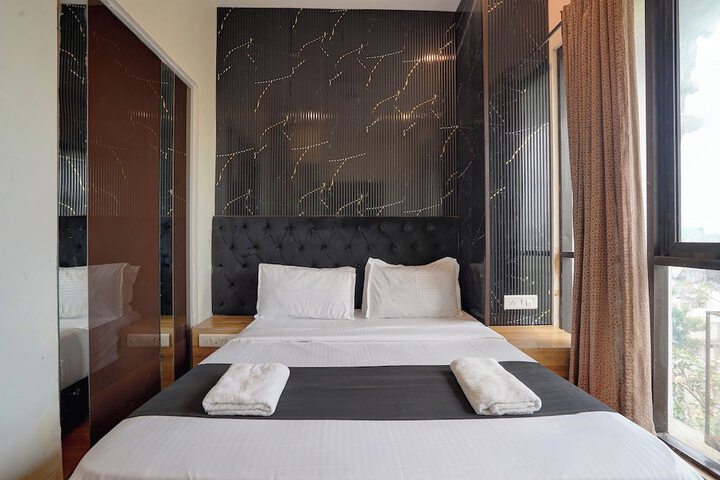 Room 25 of 37
