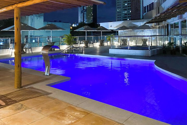 Pool 30 of 67