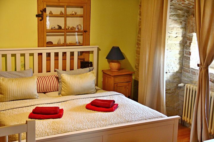 Room 16 of 113