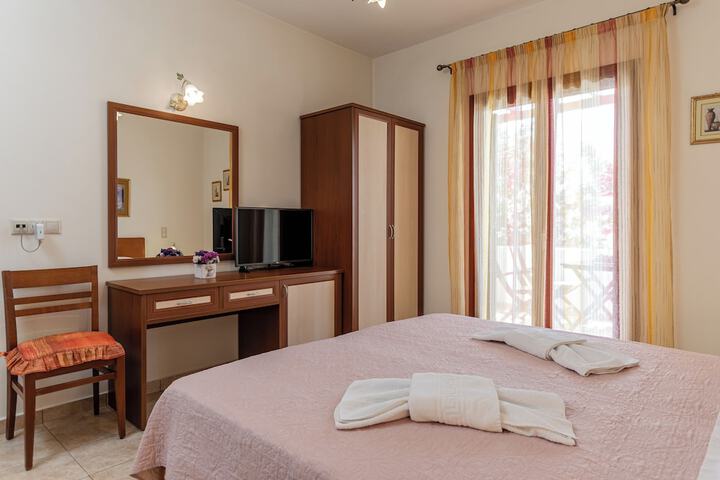 Room 29 of 90
