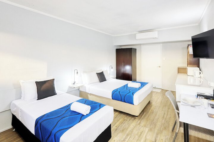 Room 2 of 29