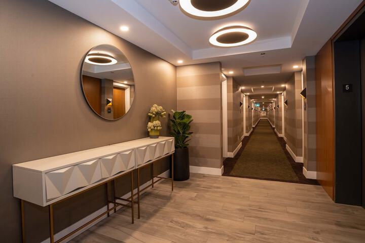 Ballroom/Hall 55 of 67