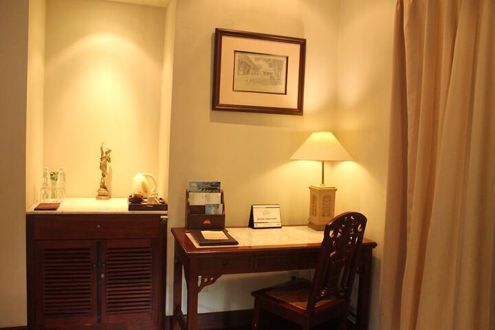 Room 12 of 53