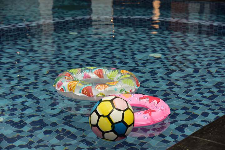 Pool 54 of 73