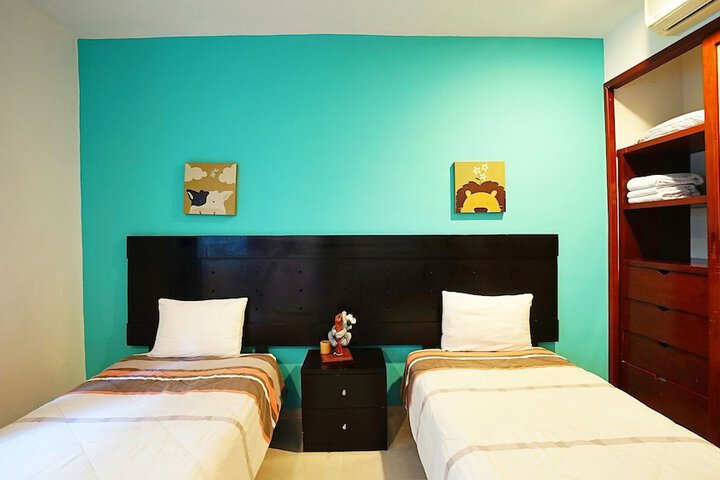 Room 4 of 47
