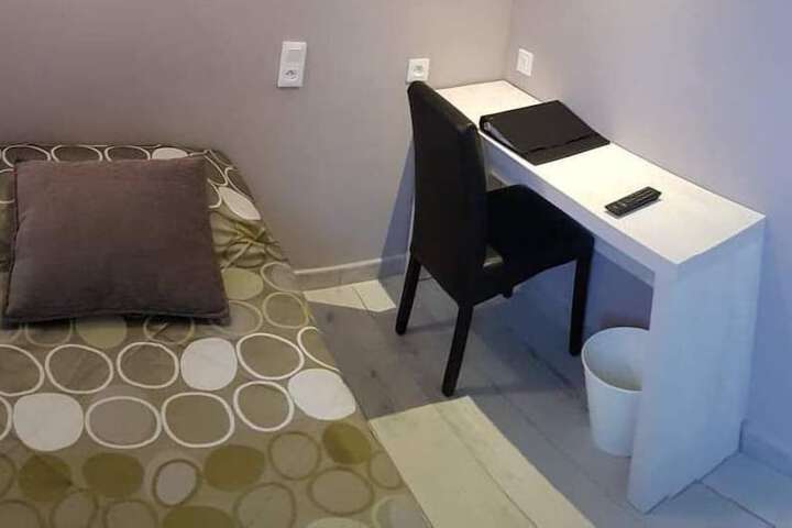 Room 28 of 70