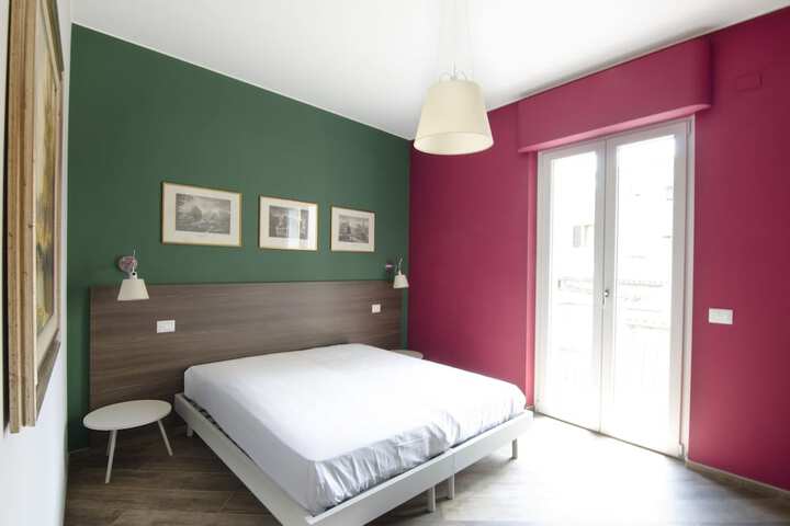 Room 9 of 34