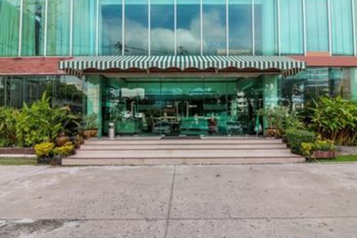 Hotel 57 of 76