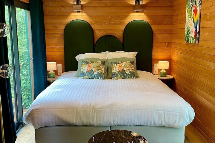 Room 3 of 38
