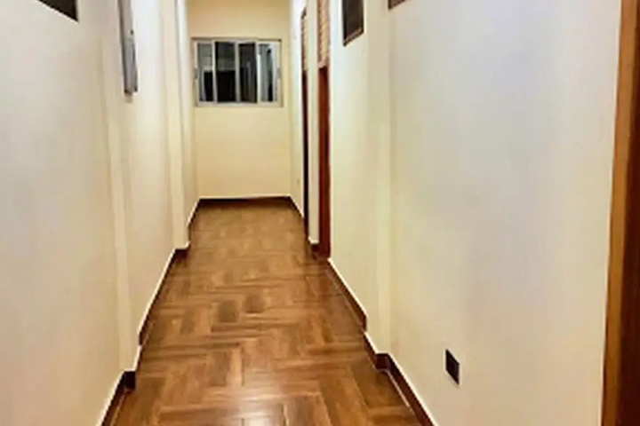 Room 9 of 24