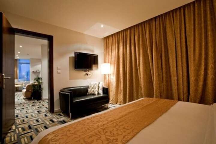 Room 22 of 45