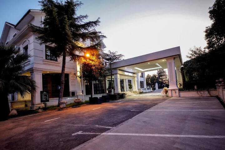 Univers Resort