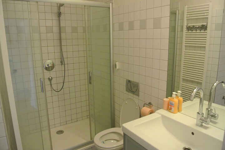 Room 43 of 53
