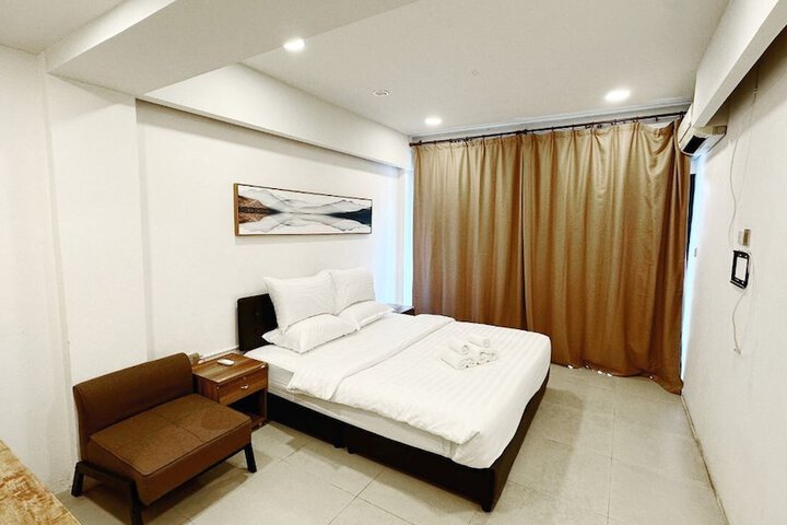 Room 74 of 116