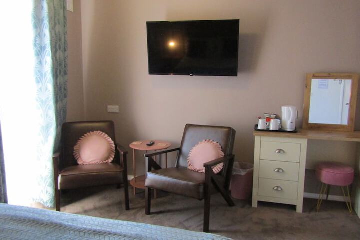 Room 40 of 99