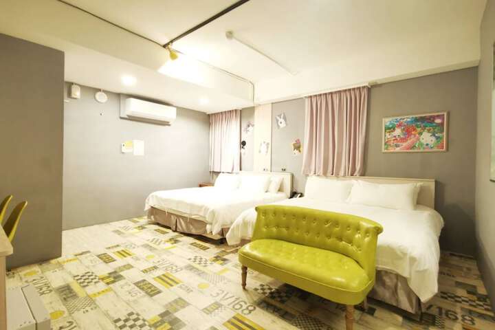 Room 20 of 74
