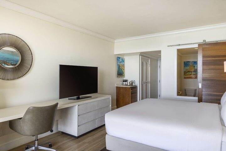 Room 30 of 247