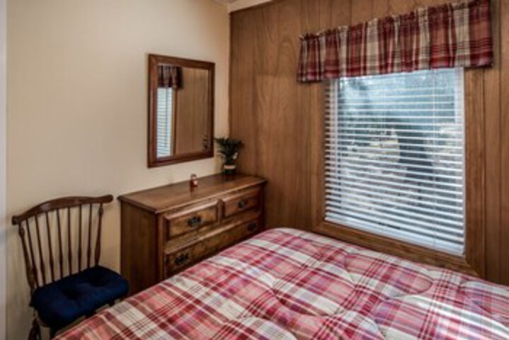 Room 17 of 24
