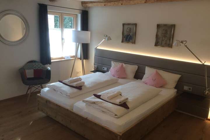 Room 15 of 63