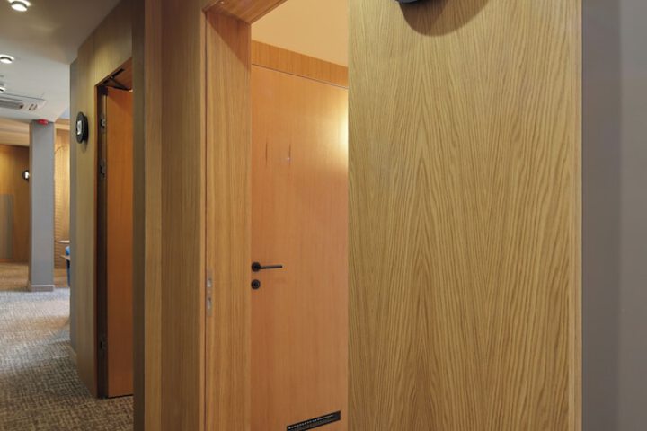 Room 5 of 80