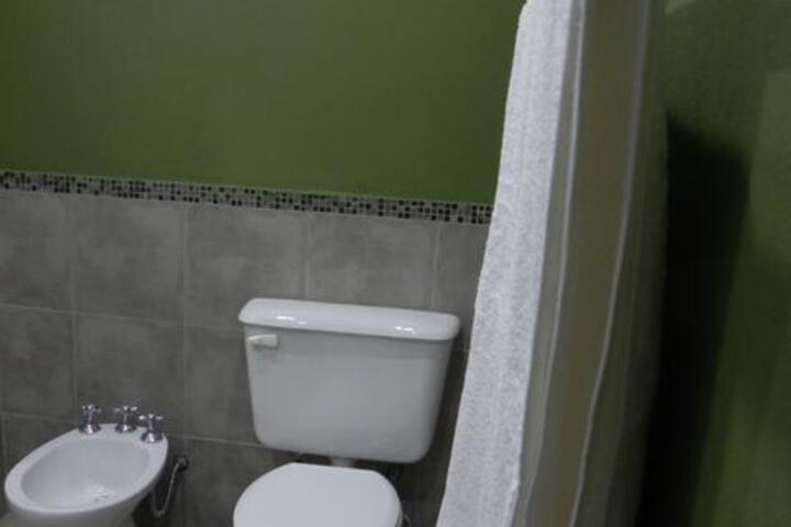 Room 8 of 18