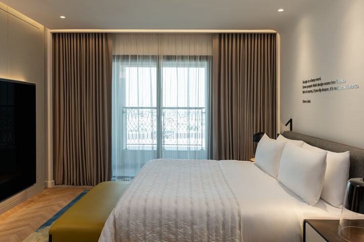 Room 49 of 188
