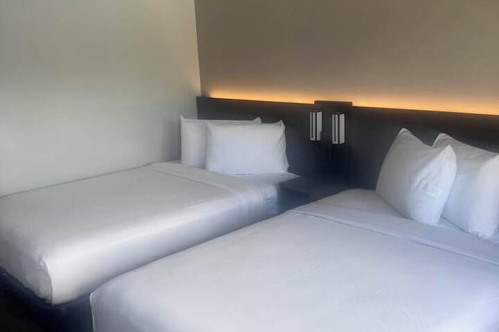 2 Double Beds (14 of 22)