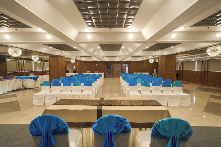Ballroom/Hall 54 of 62