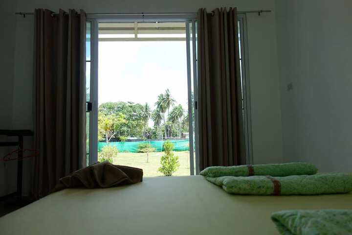 Room 4 of 51