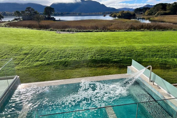 Pools & Facilities