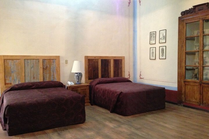Room 8 of 50