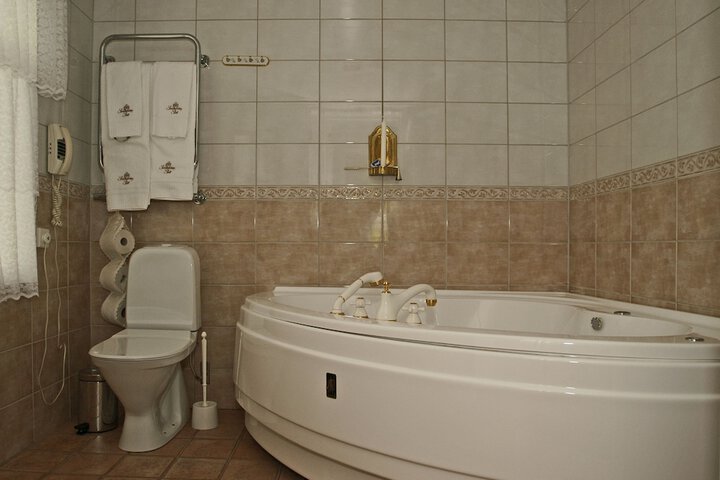 Room 45 of 83