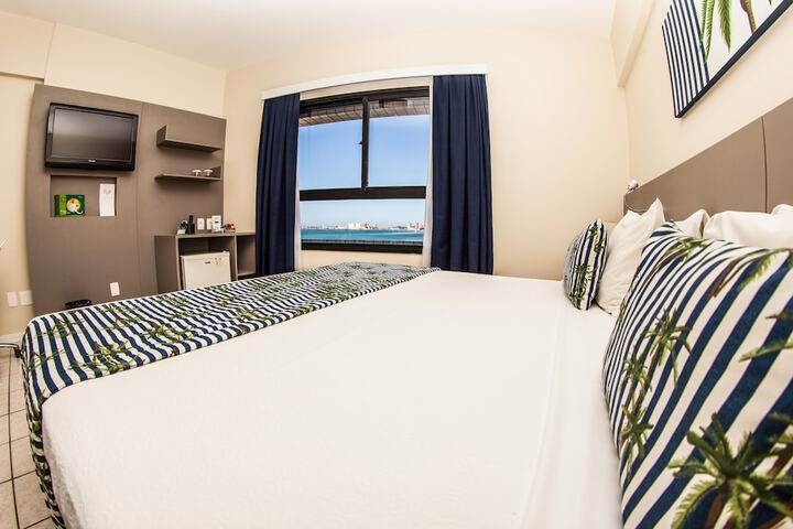 Room 6 of 47