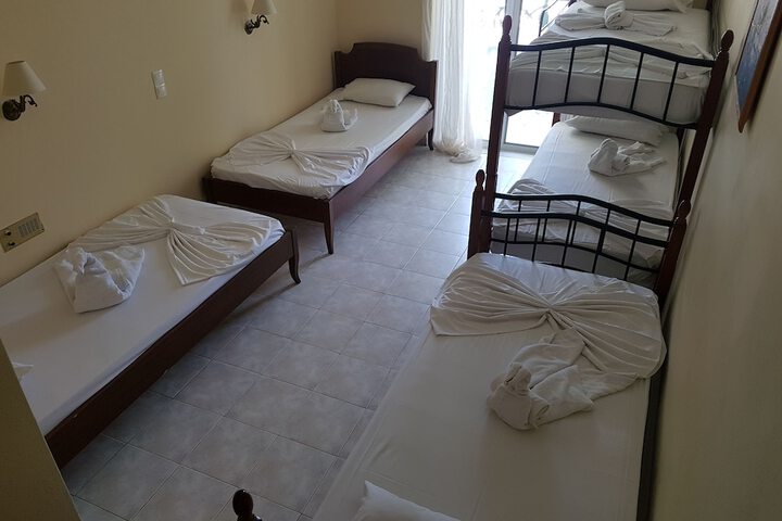 Room 12 of 43