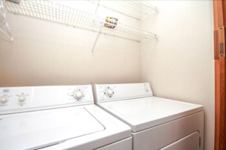 Laundry 14 of 28