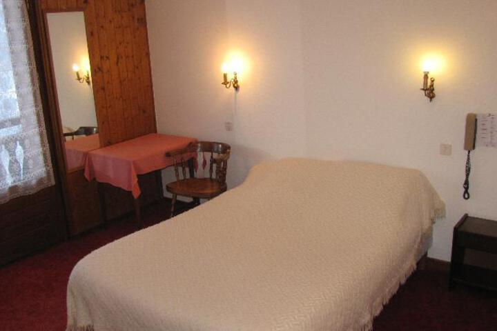 HOTEL LES BRUYERES