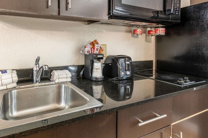 1 King Bed Kitchen (3 of 11)