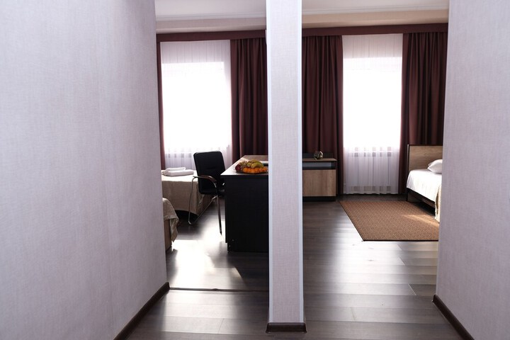 Room 9 of 45