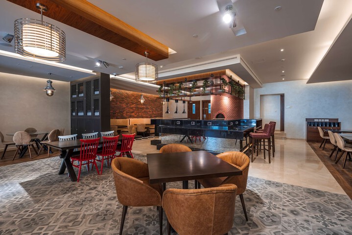 Lounge 164 of 268