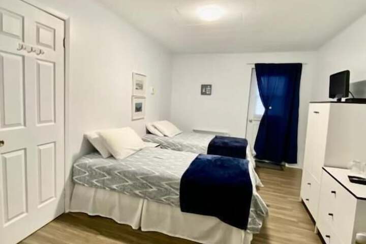Room 5 of 37