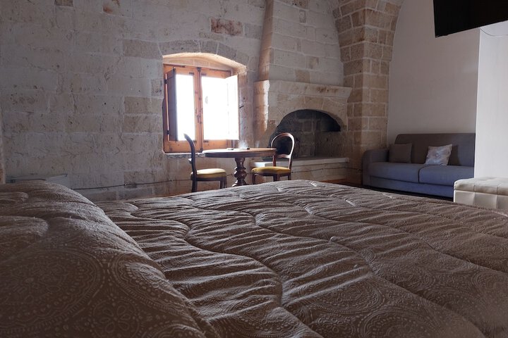 Room 15 of 42
